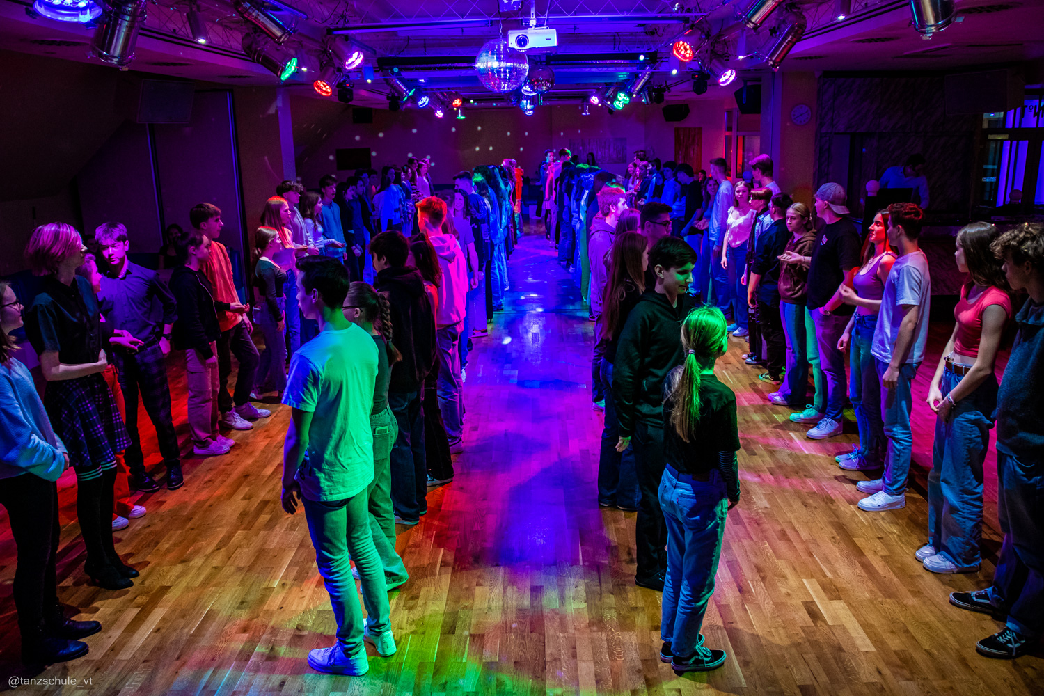 20230325 Ballcheck Tanzparty 4020